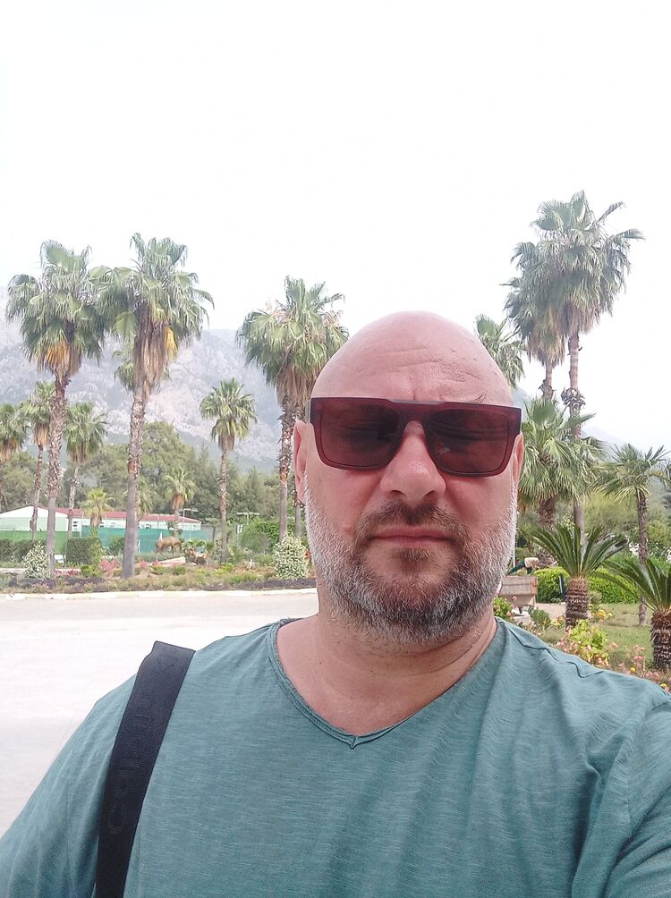  44408865  Aleksander, 53 ,    