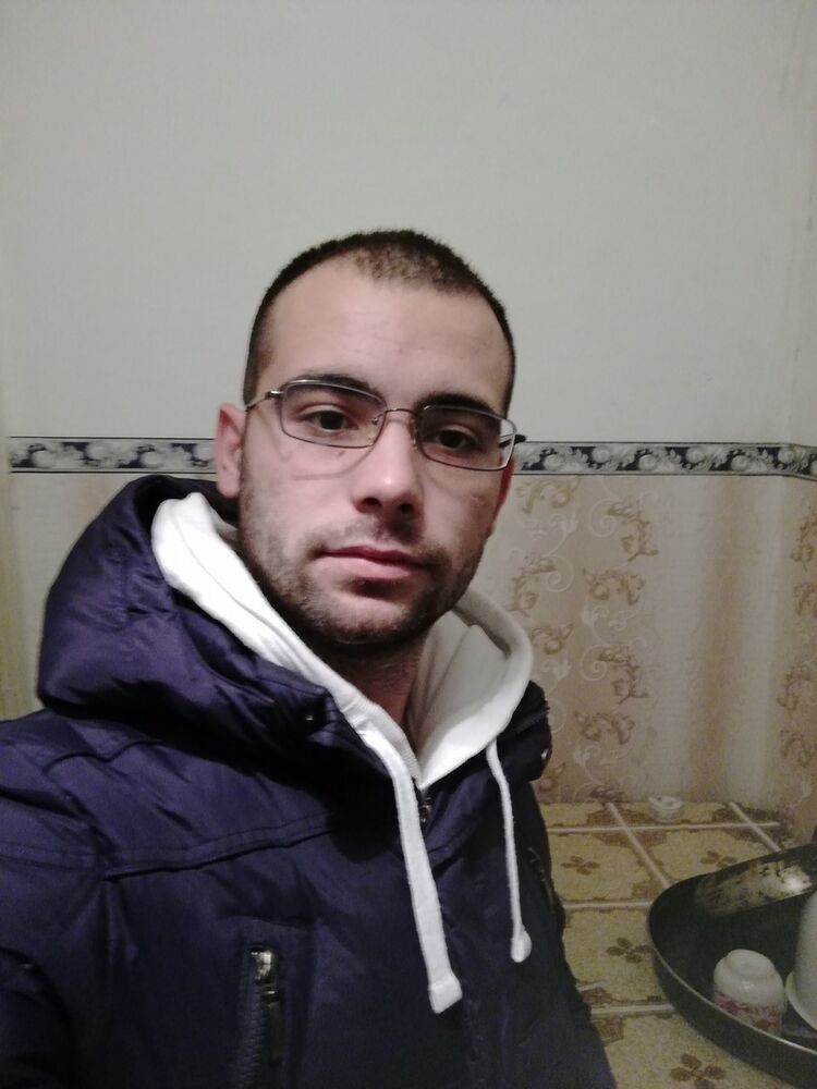  10966565  , 32 ,    