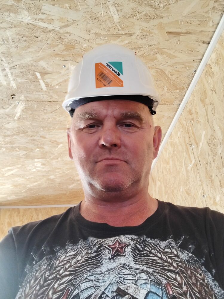  54391135  Sergey, 56 ,     