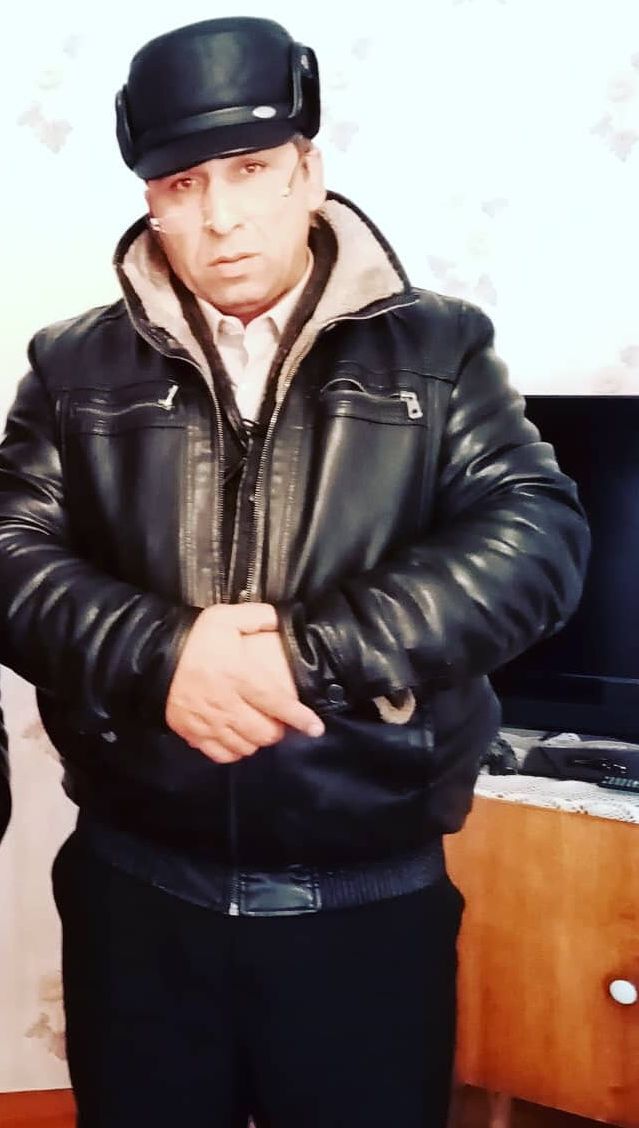  42107935  , 51 ,    