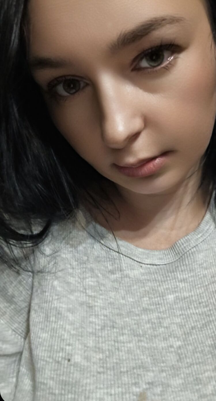  48951065  Kitti, 35 ,    