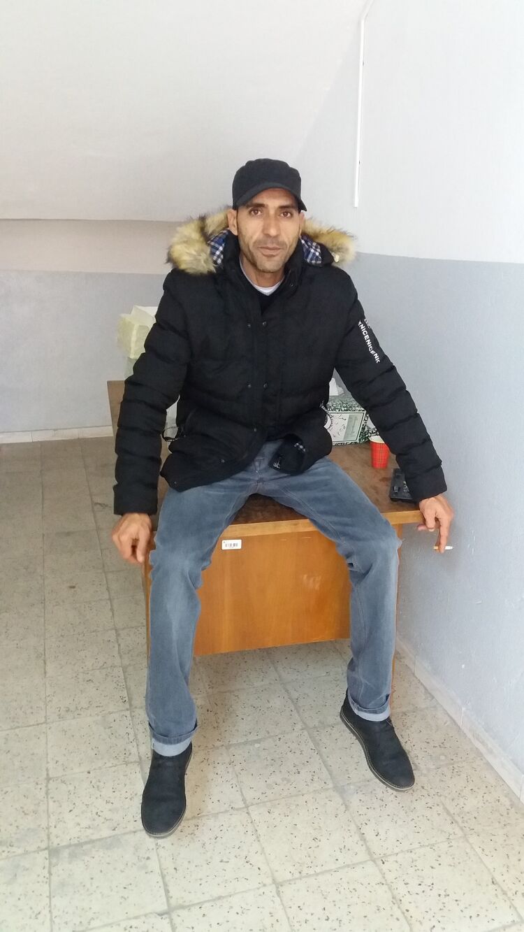  ,   Mhimdi, 50 ,   ,   