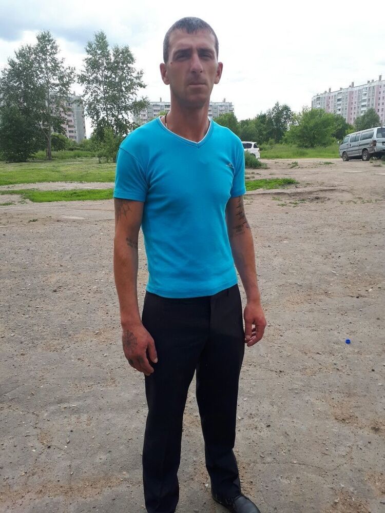  --,   , 44 ,   