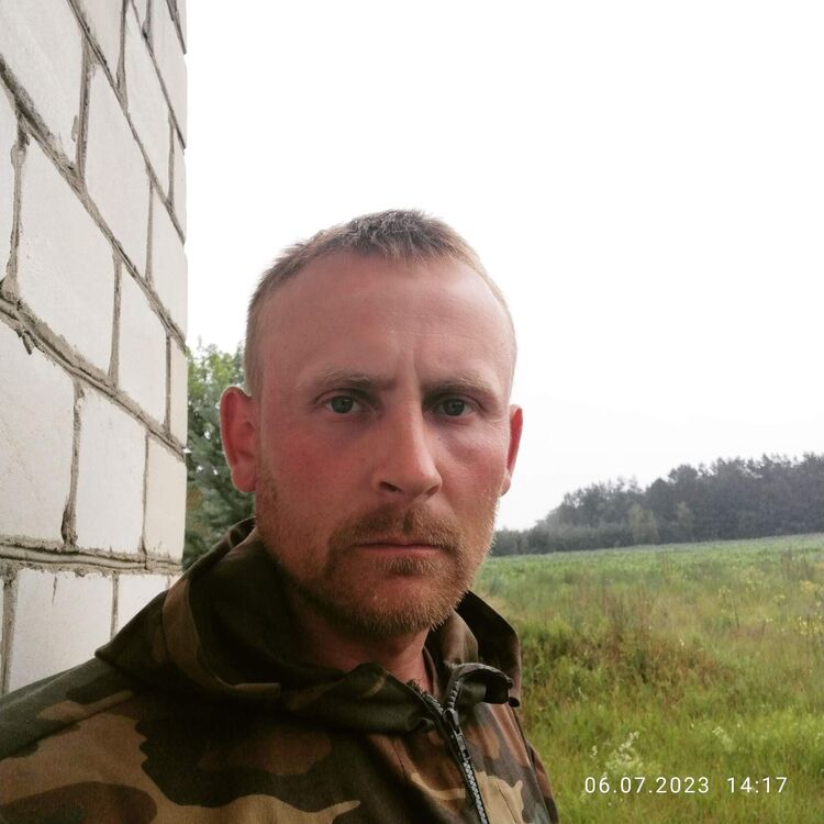  40885895  , 35 ,    