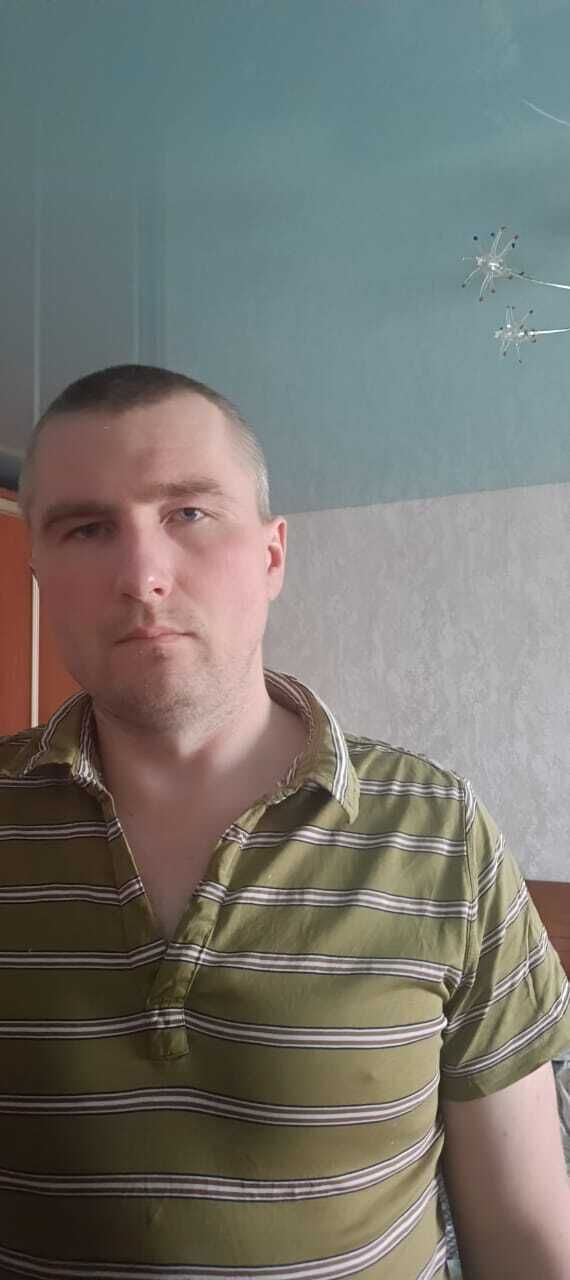  43289835  Nikolai, 36 ,    