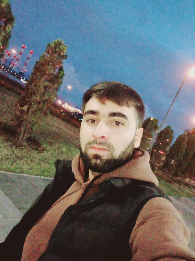  ,   Izzatullo, 31 ,     , c 