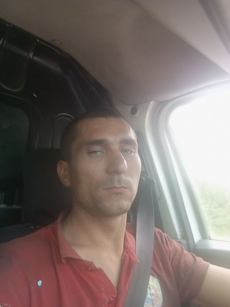  46022295  , 31 ,    