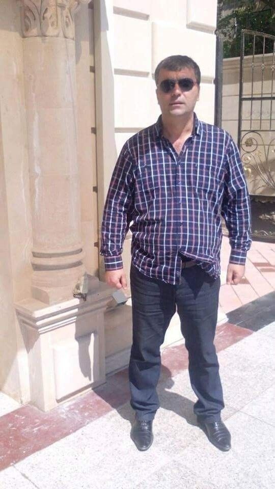  13046205  Azay, 48 ,    