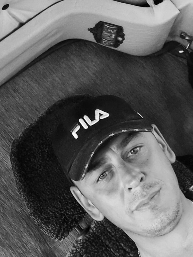  27327205  , 42 ,    -