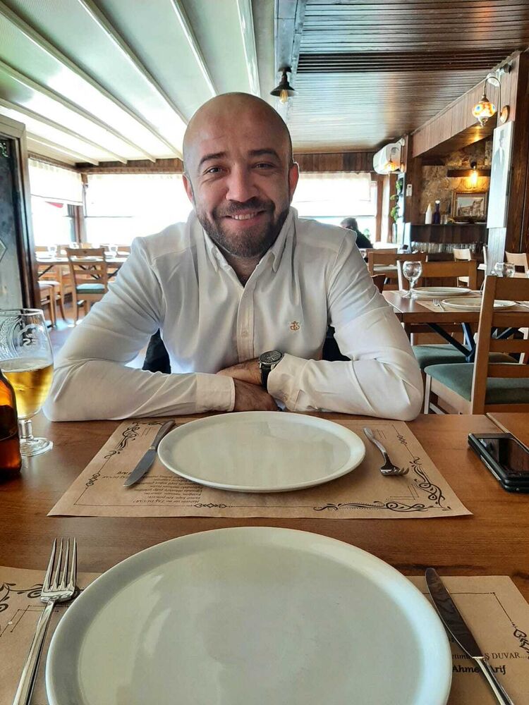  Islington,   Aleksandrs, 42 ,   ,   , c , 