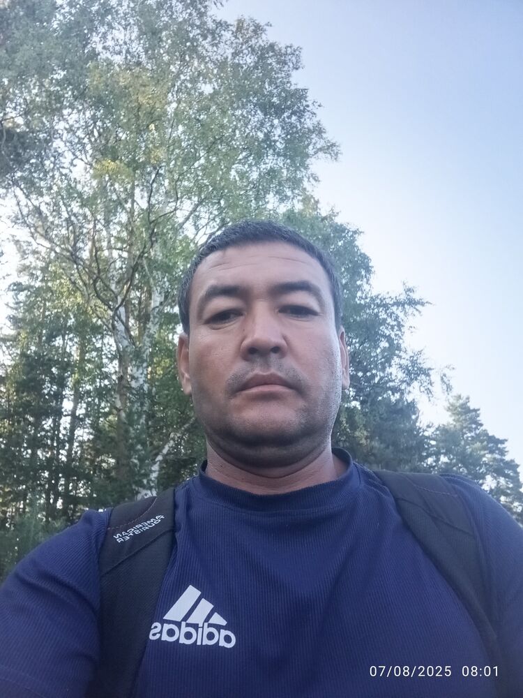  53250395  Jurabek, 35 ,    