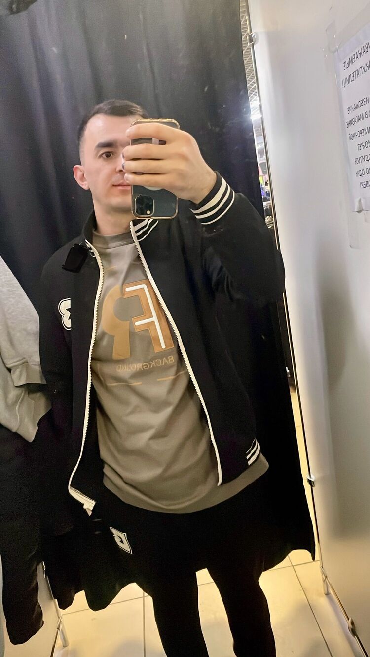  54086425  Islomjon, 30 ,    