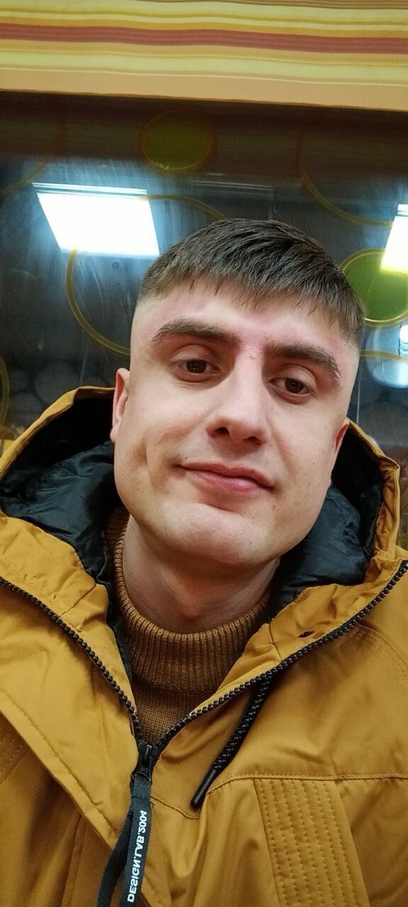  54600145  Alexandr, 31 ,    