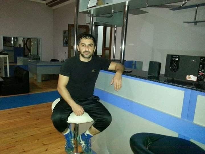  ,   Waiq, 43 ,   ,   , c 