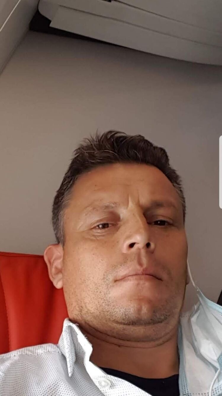  23637085  , 52 ,    