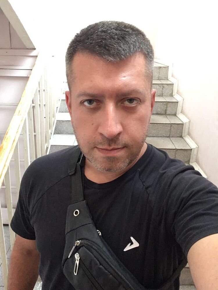  54055685  , 40 ,    -