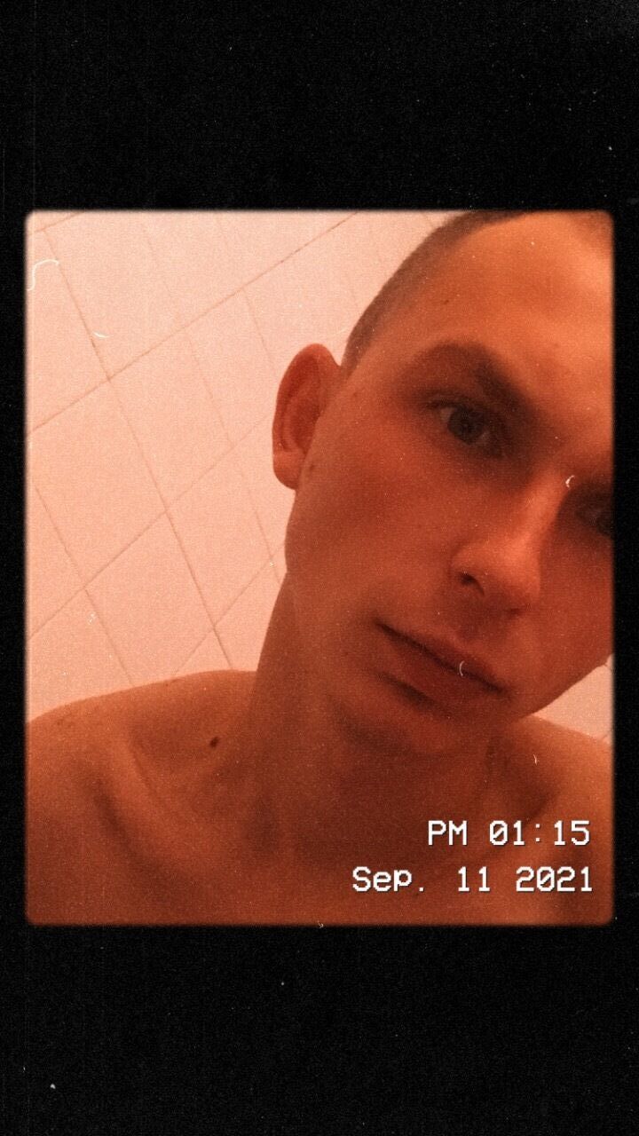  24577865  Orest, 26 ,    