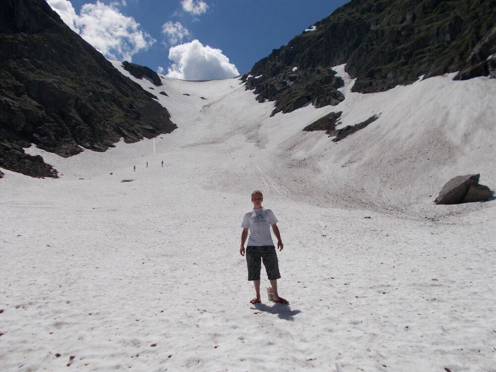  33992815  Denis, 39 ,    