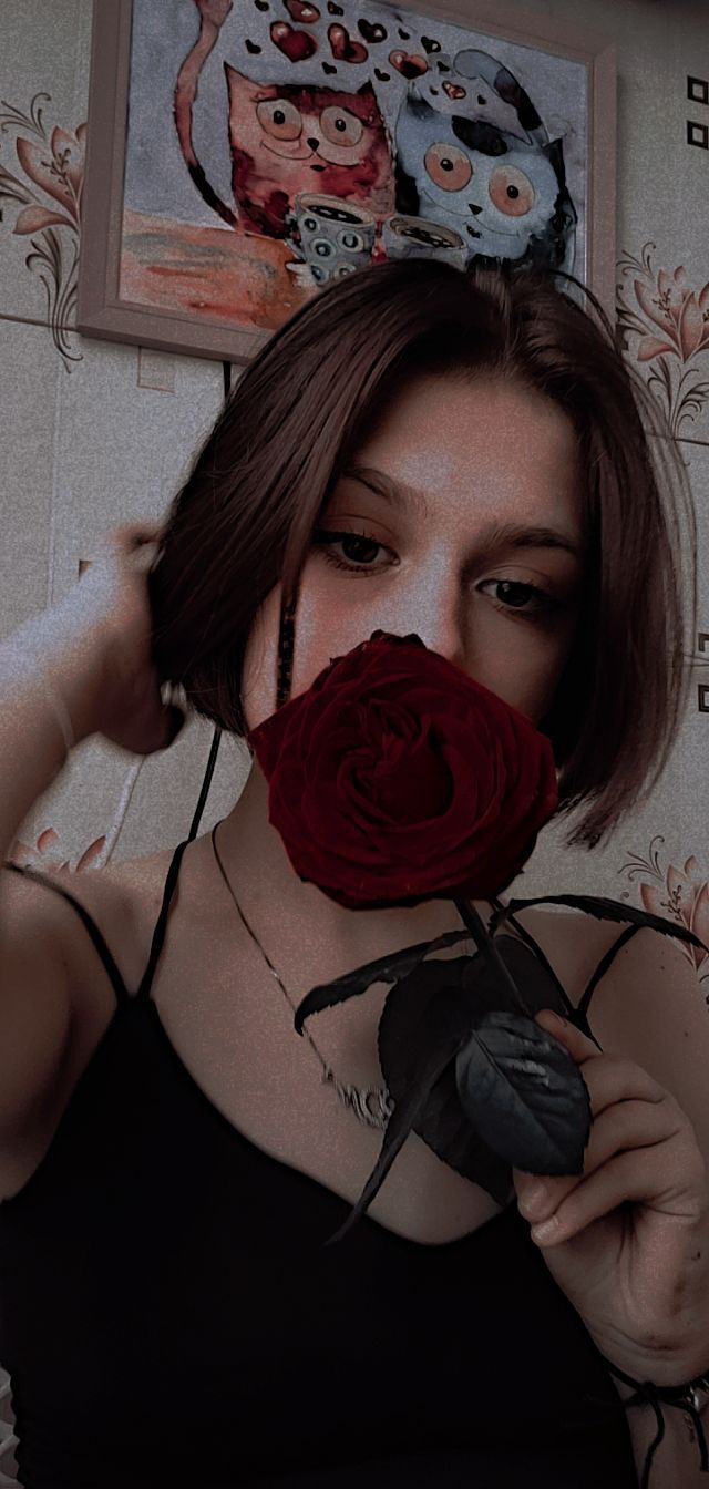  ,   Eva, 21 ,   ,   