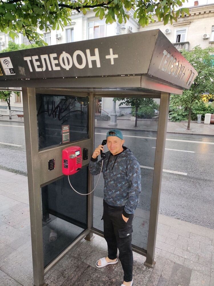  28045485  , 37 ,    
