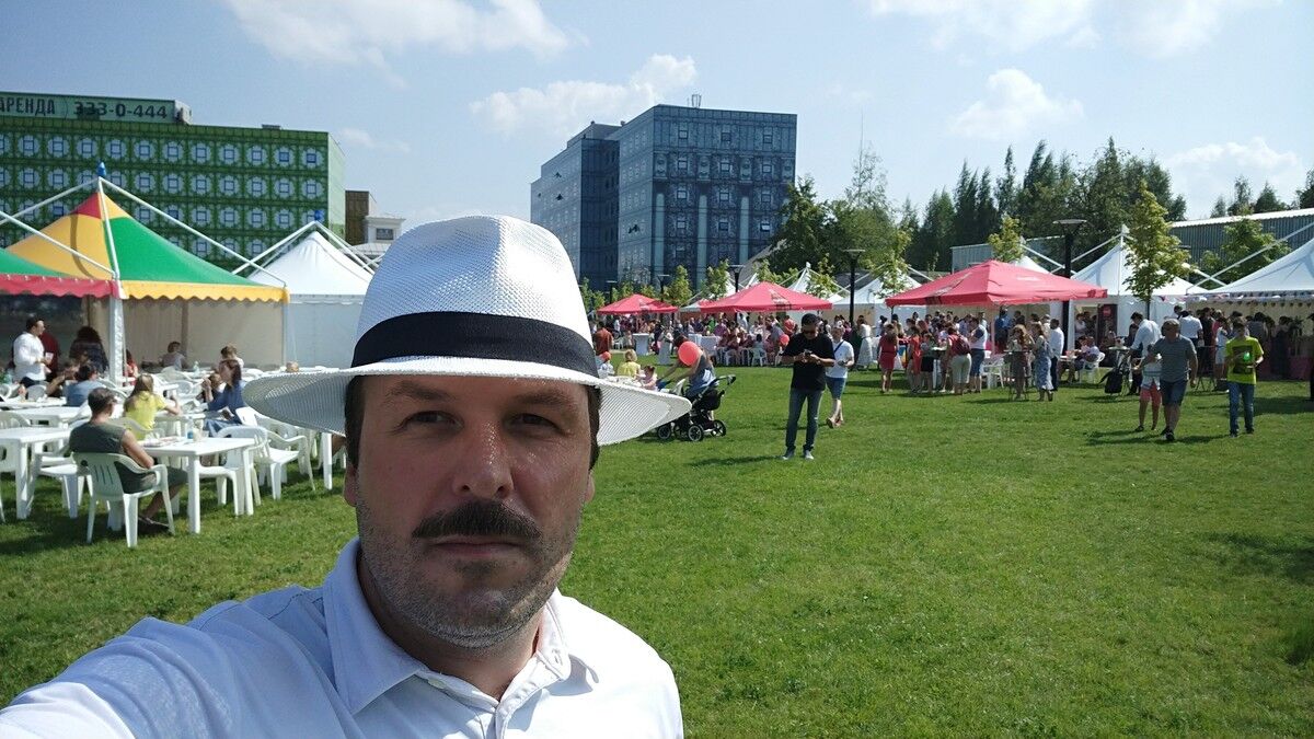  ,   Den, 46 ,   , 