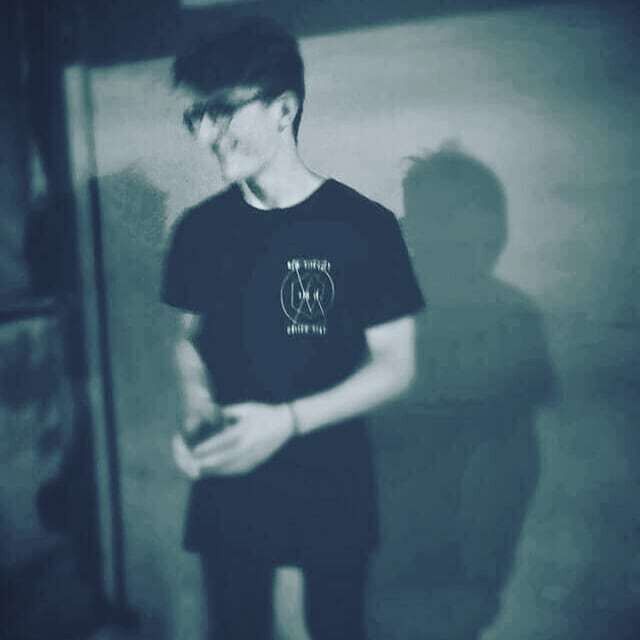 ,   Alex, 25 ,   ,   , c 