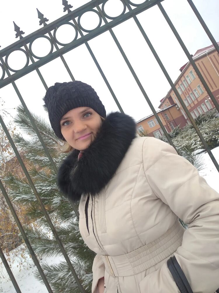  ,   Djuliya, 39 ,   
