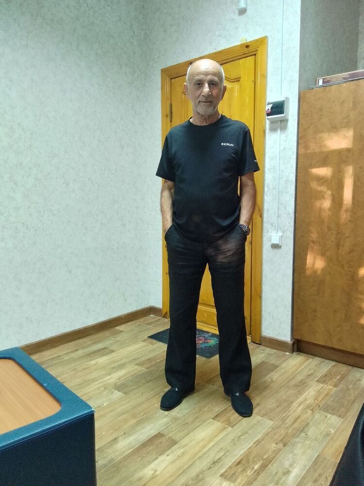 53157655  , 57 ,    