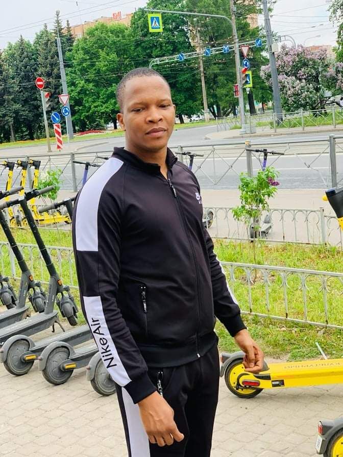  31688175  Fode Lass, 33 ,    -