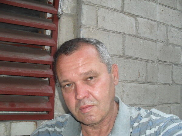 Знакомства Запорожье, фото мужчины Олег, 59 лет, познакомится для флирта, любви и романтики, cерьезных отношений