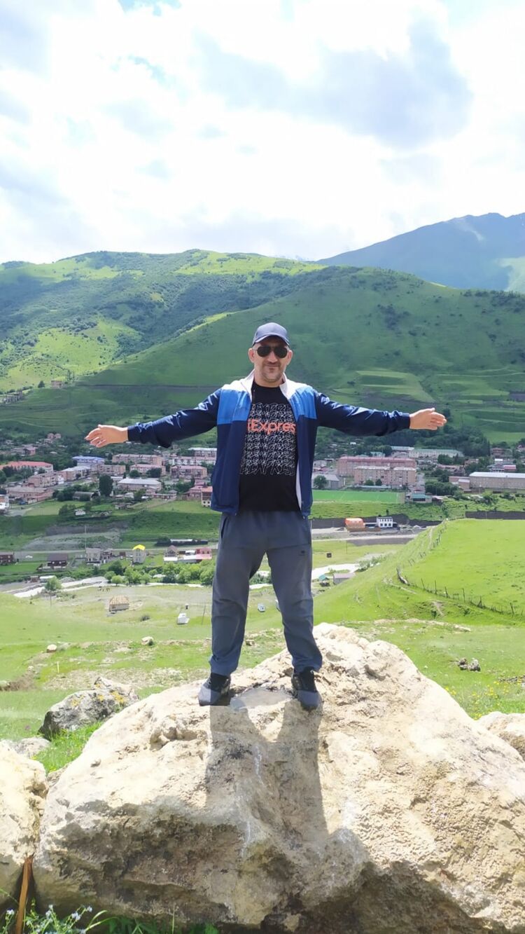  -,   Kamil, 45 ,   
