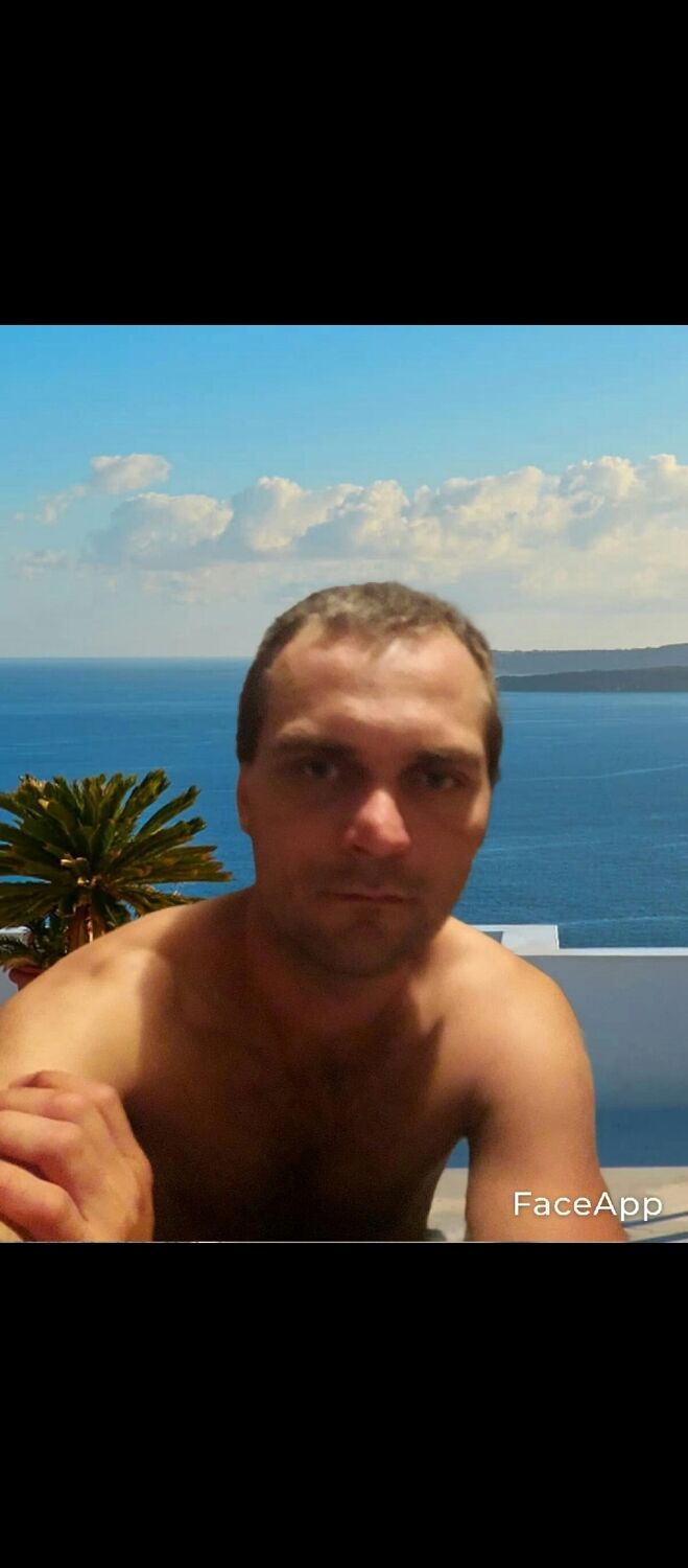  44438925  , 37 ,    