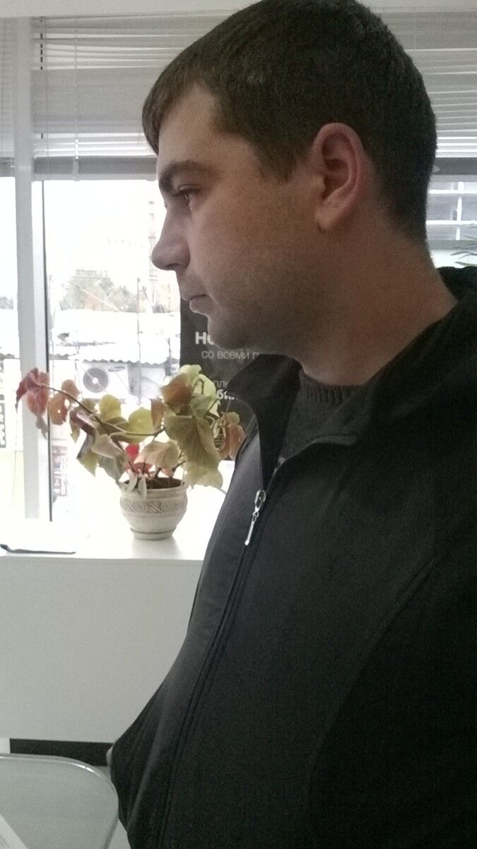  ,   Vova, 34 ,   