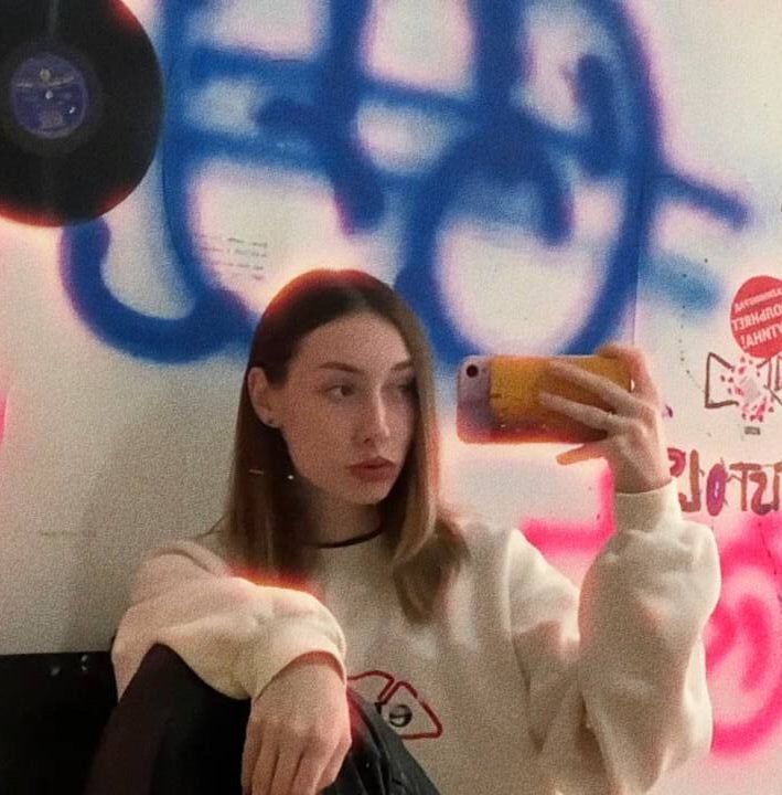  52131195  , 25 ,    -