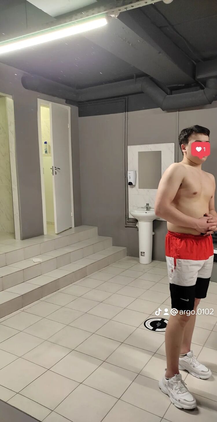  ,   Argen, 24 ,     