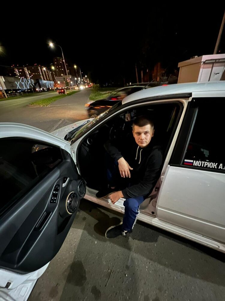 ,   Aleksandr, 28 ,   ,   