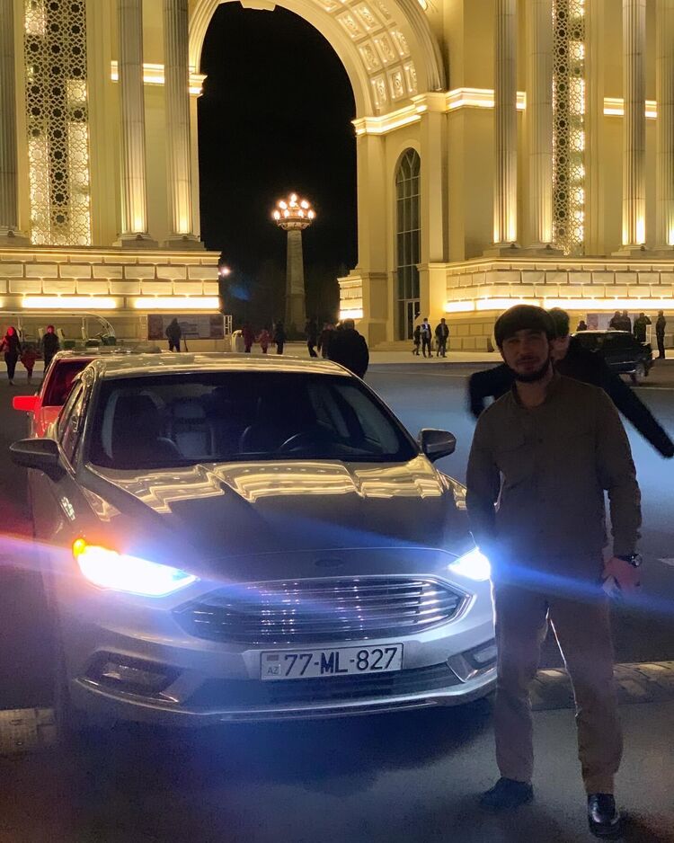  43442685  Royal, 24 ,    