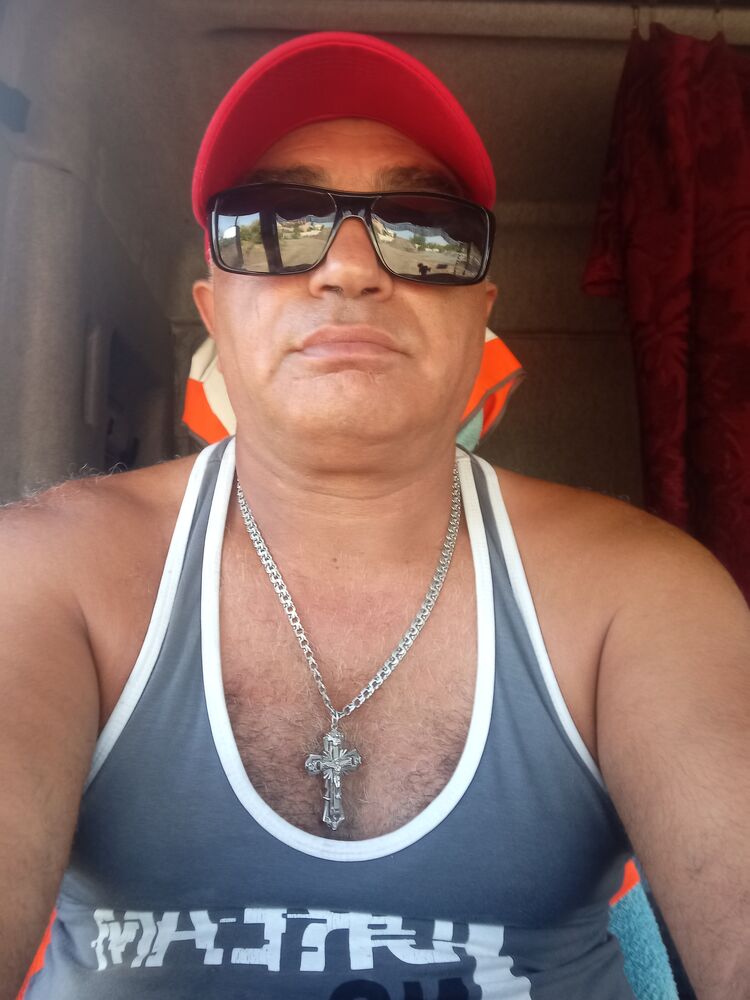  42293875  Garik, 58 ,    