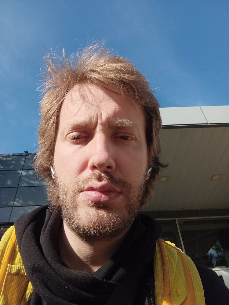  ,   Igor, 39 ,   ,   