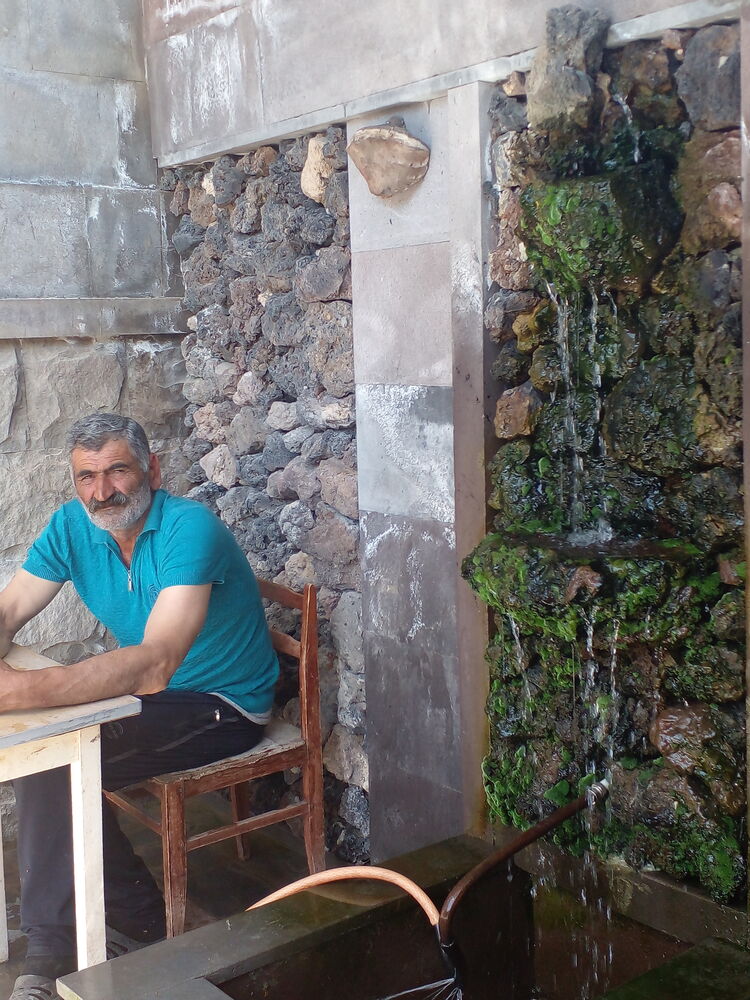  46969285  Andranik, 50 ,    