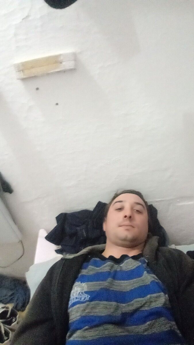  11611435  Andrei, 34 ,    