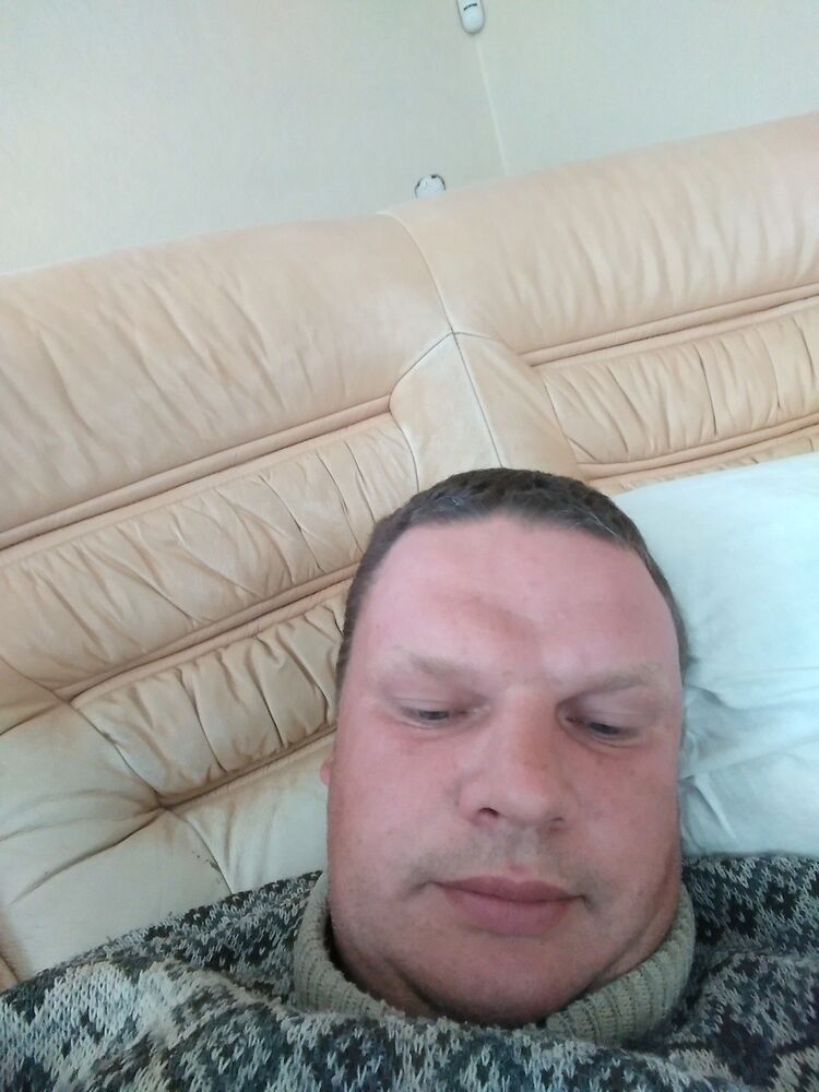  10313605  Oleg, 47 ,    