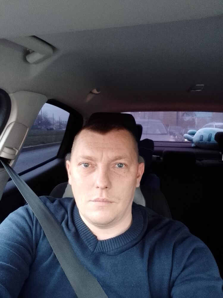  30134265  Vitaly, 37 ,    -