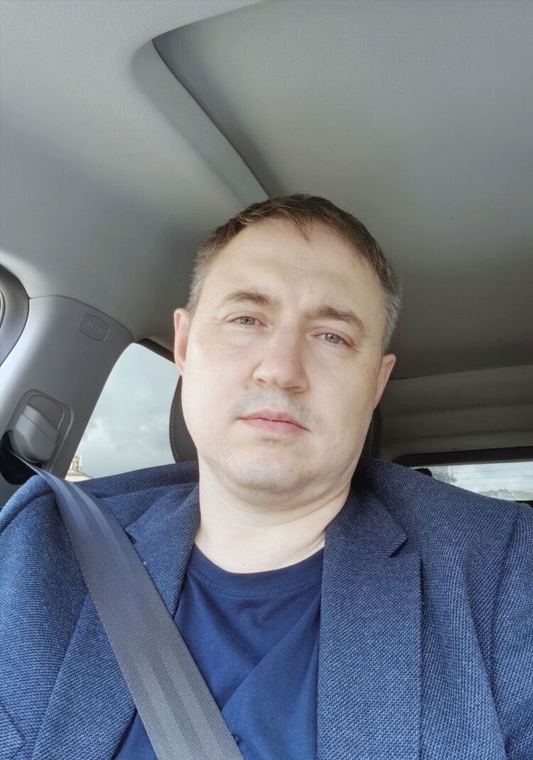  52101705  , 45 ,    