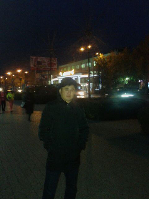  ,   Adil, 40 ,   ,   , c , 