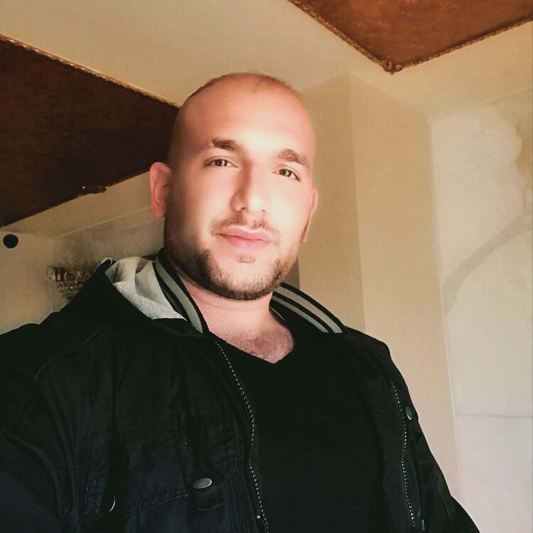 ,   Ammar, 33 ,   ,   