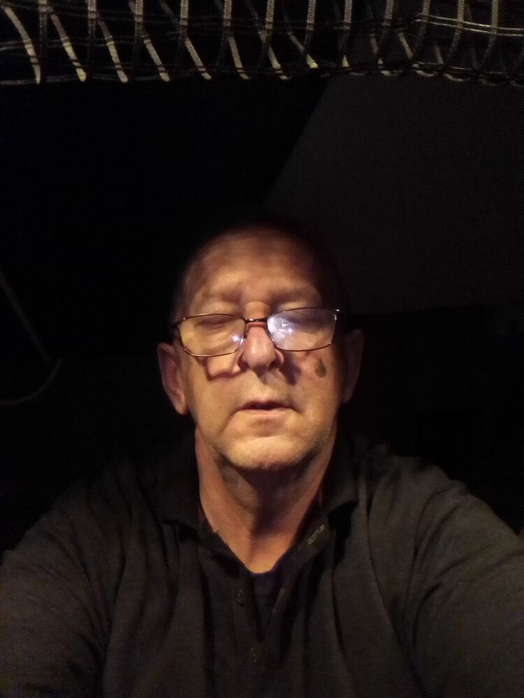  Backa Topola,   Aleksandar, 61 ,   ,   