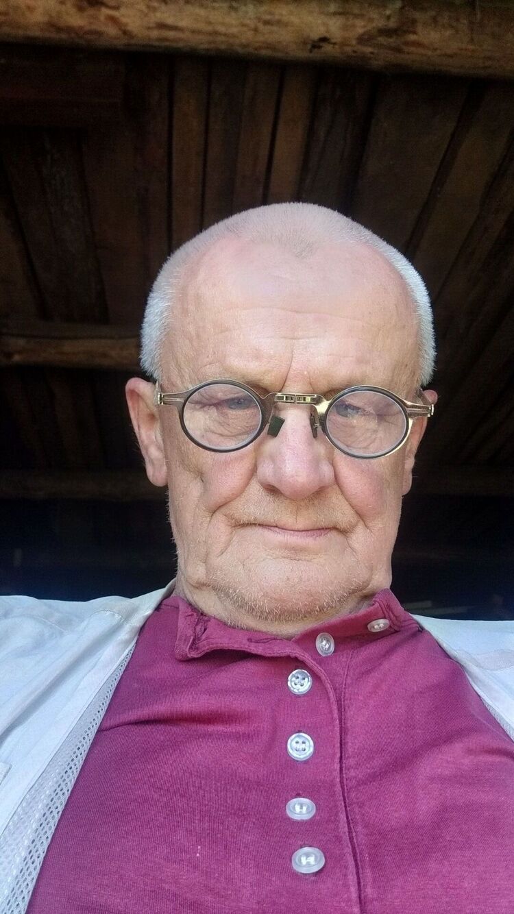   ,   , 72 ,   c 