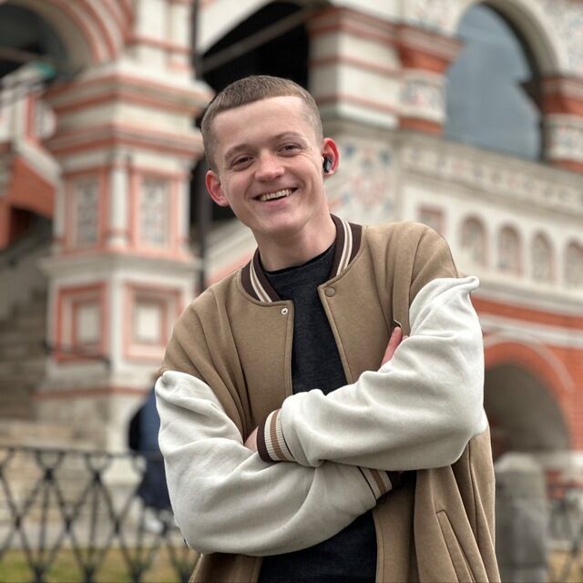  42967665  Kirill, 19 ,    