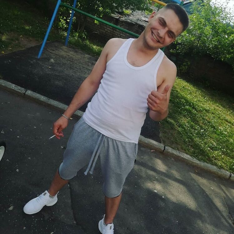  31049035  Andre, 31 ,    